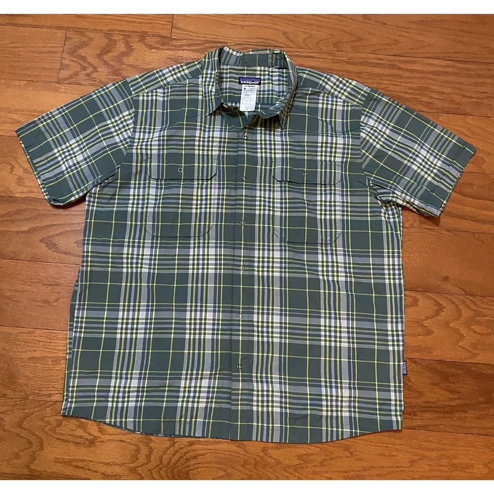 Patagonia Shirt Mens XL Green Plaid Poly Nylon Business Outdoors Lightweight